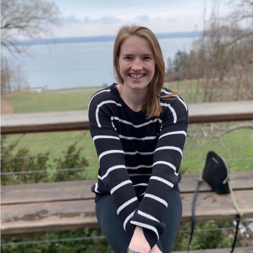 Meet your Posher, Emily